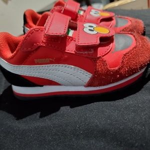 Elmo pumas toddler shoes